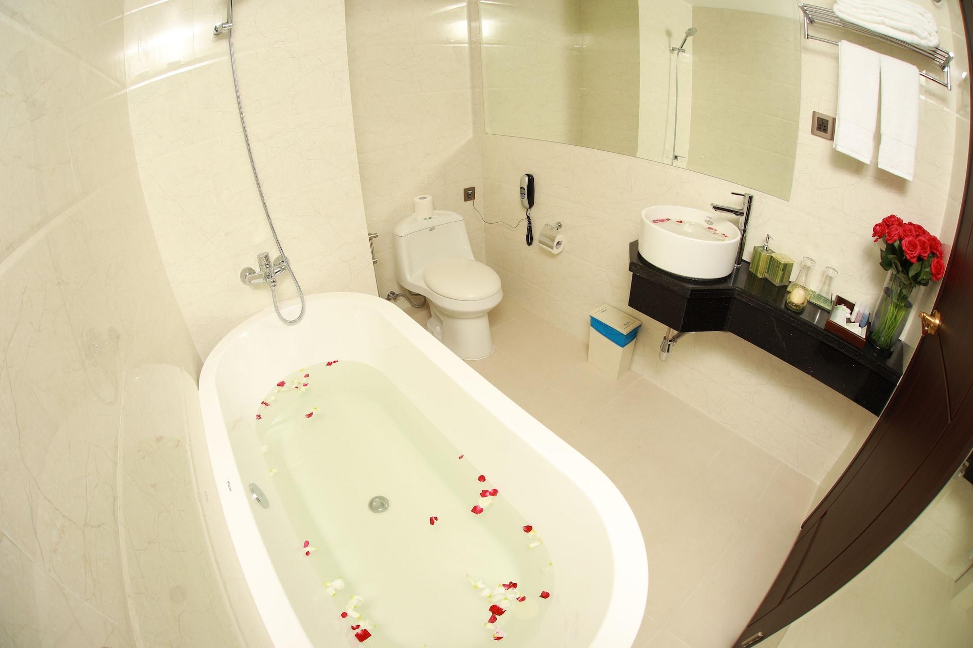 Rose Palace Hotel Yangon Bagian luar foto