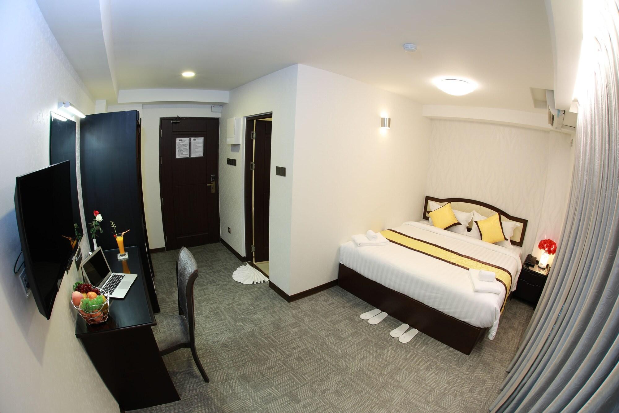 Rose Palace Hotel Yangon Bagian luar foto