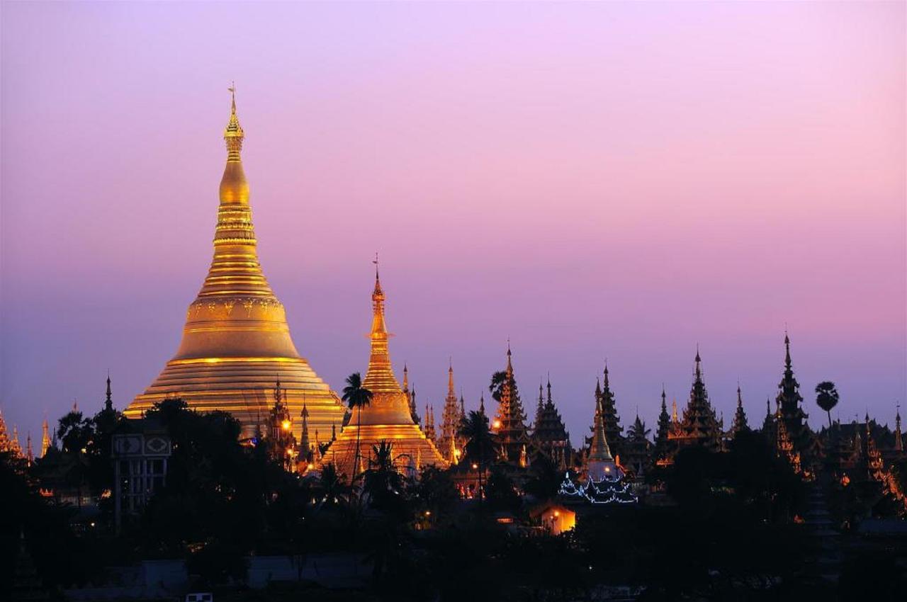 Rose Palace Hotel Yangon Bagian luar foto